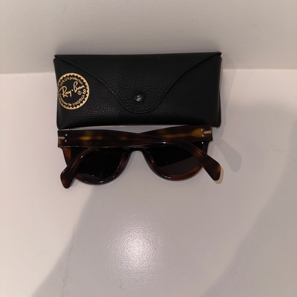 Celine Butterfly Sunglasses - Picture 3 of 3